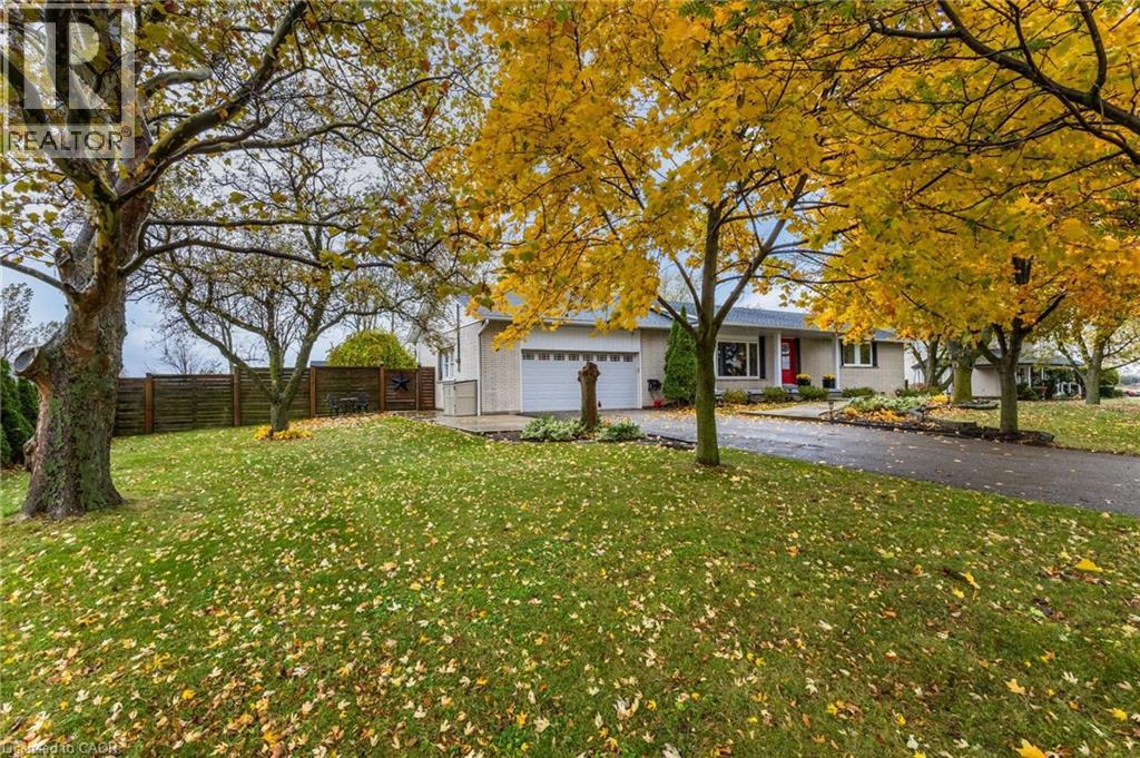 2116 BINBROOK Road E, Hamilton