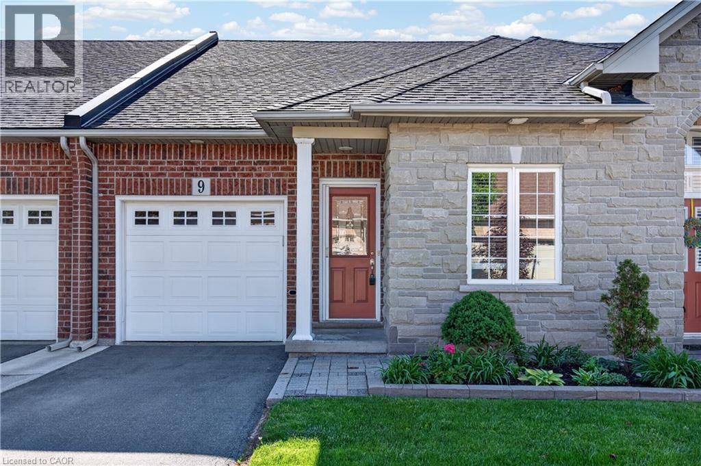 9 MANITOULIN Trail, Glanbrook