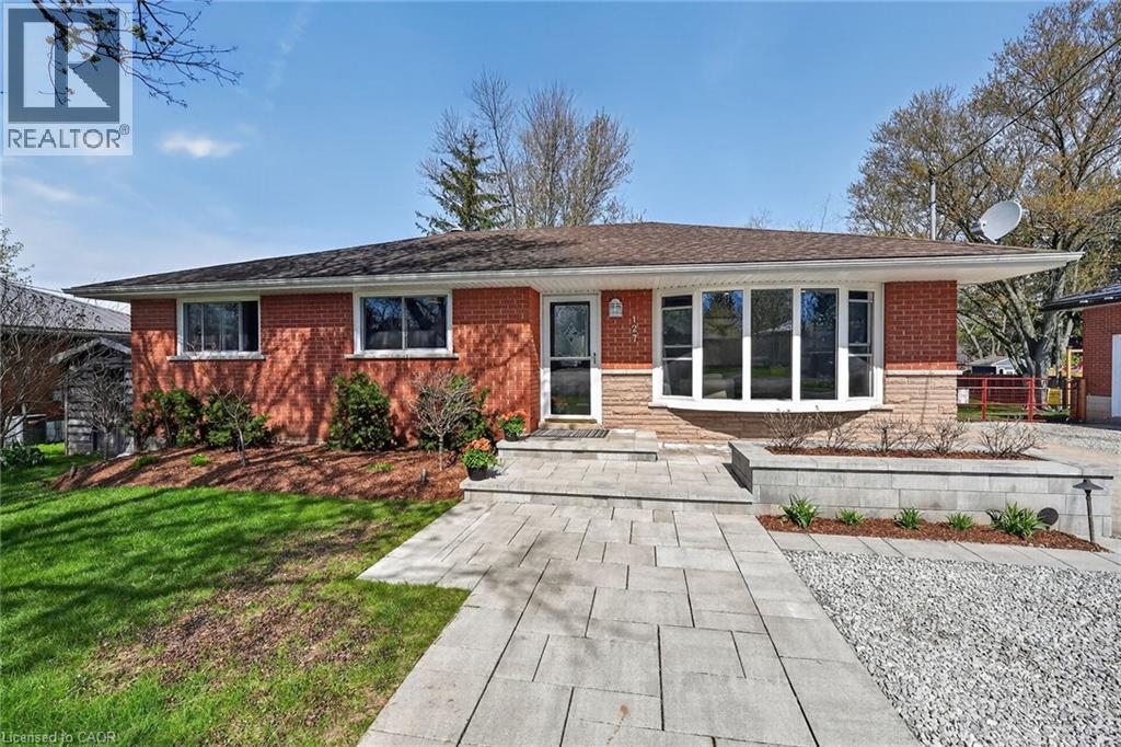127 AYR Street, Caledonia