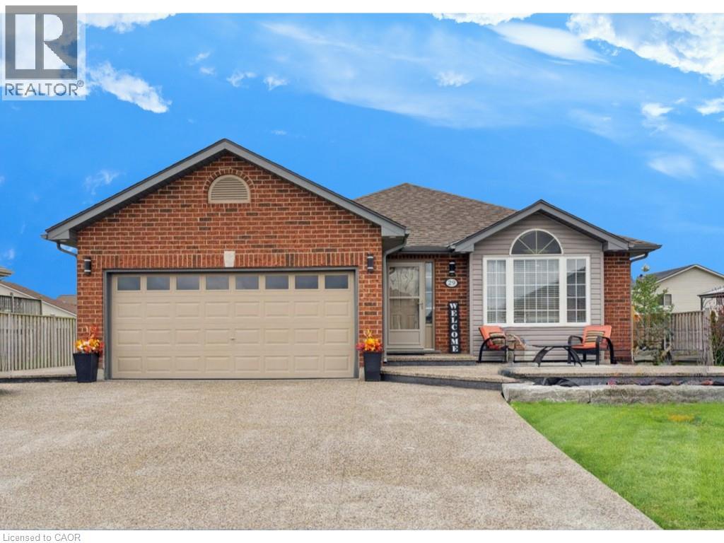 29 MAPLEVIEW Drive, Hagersville