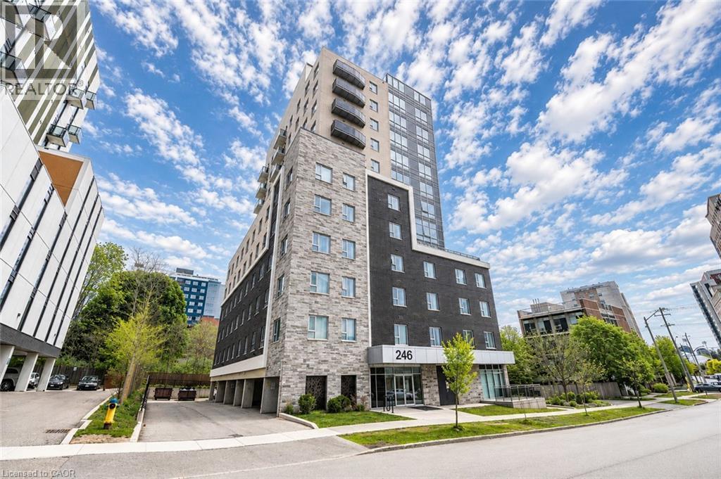 246 LESTER Street UnitNo. 902, Waterloo