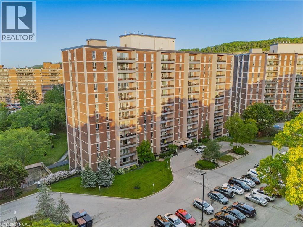 1966 MAIN Street W UnitNo. 706, Hamilton