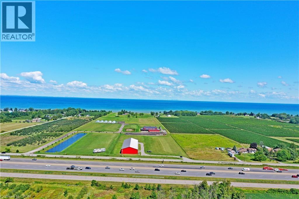 4581 SERVICE Road N, Lincoln