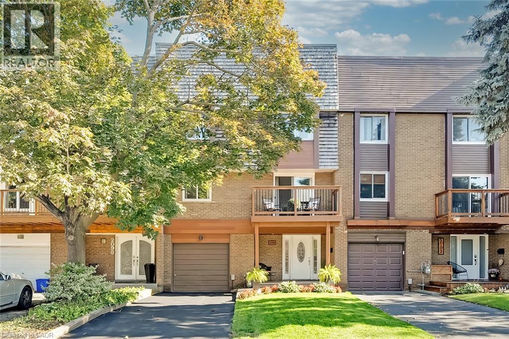 2100 WORTHINGTON Drive, Oakville