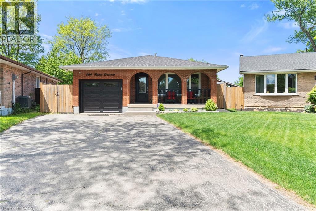 104 FIONA Crescent, Hamilton