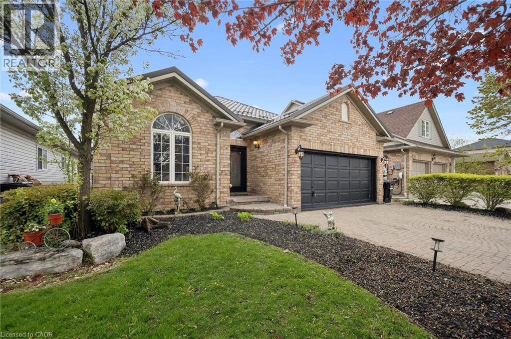 44 MCNICHOL Drive, Cambridge