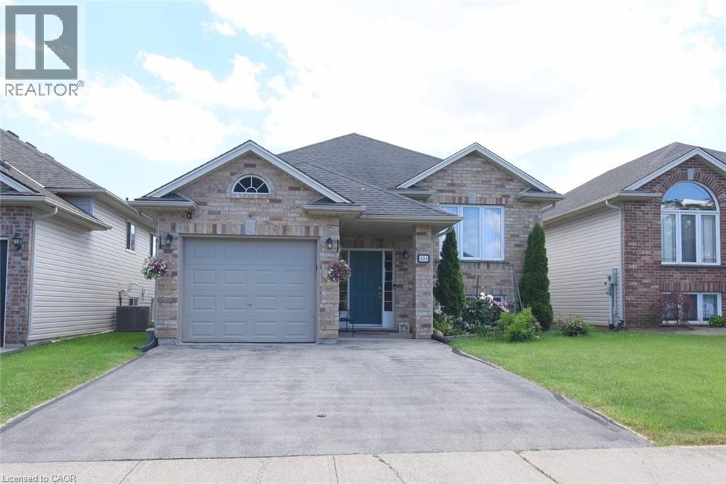 334 ST. LAWRENCE Drive, Welland