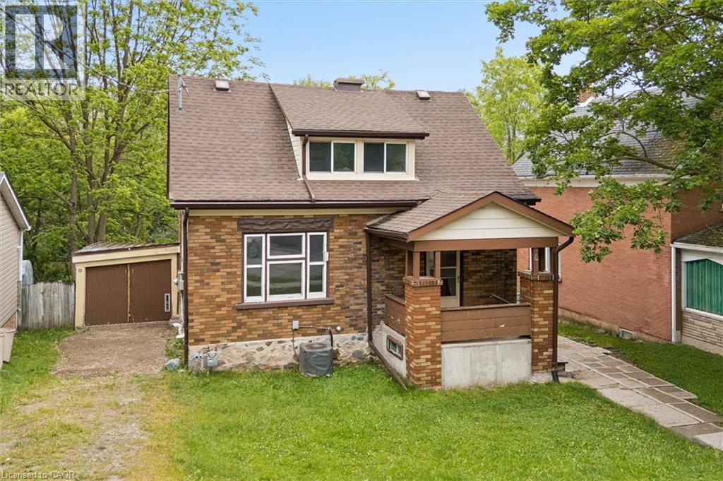 6 W RIVERSIDE Drive W, Elmira