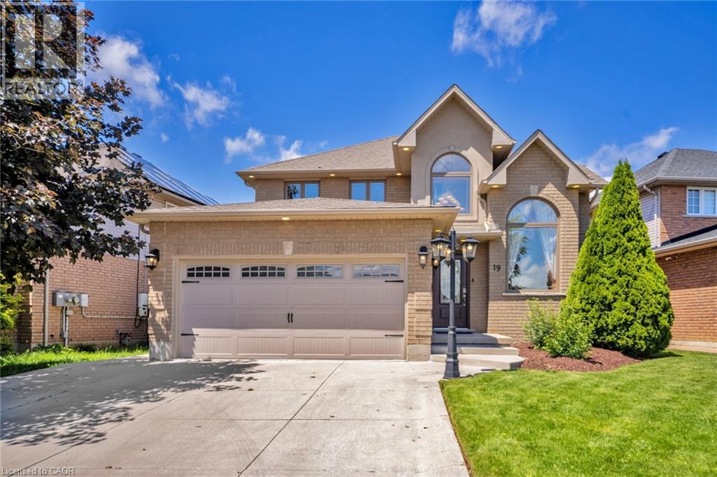 19 SONATA Avenue, Hamilton