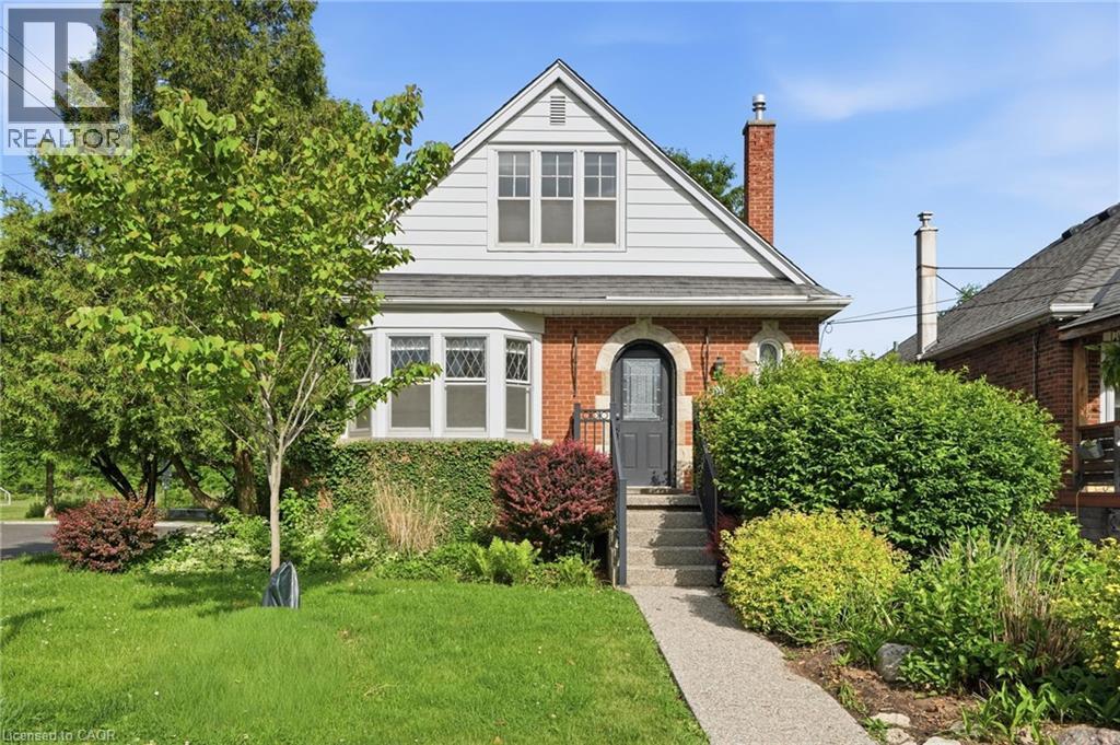 153 PARKVIEW Drive, Hamilton