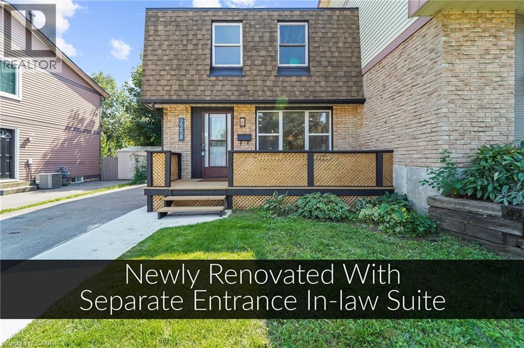 2258 MANCHESTER Drive, Burlington