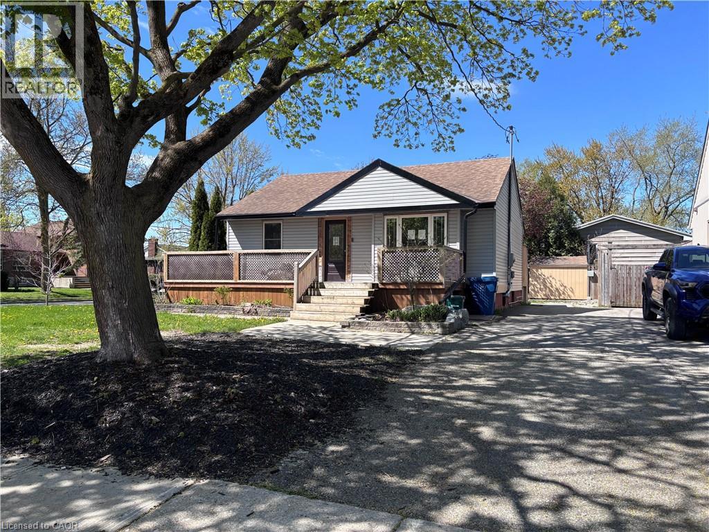 180 MCNAB Street, Stratford