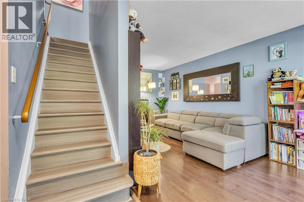 375 PIONEER Drive UnitNo. 7, Kitchener