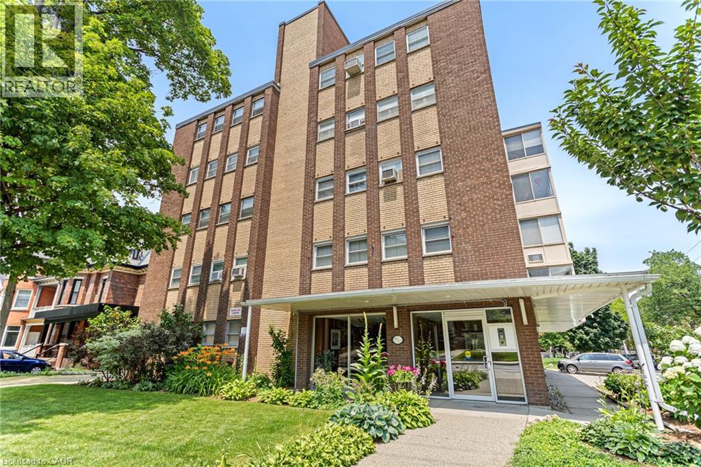 38 CHARLTON Avenue W UnitNo. 302, Hamilton