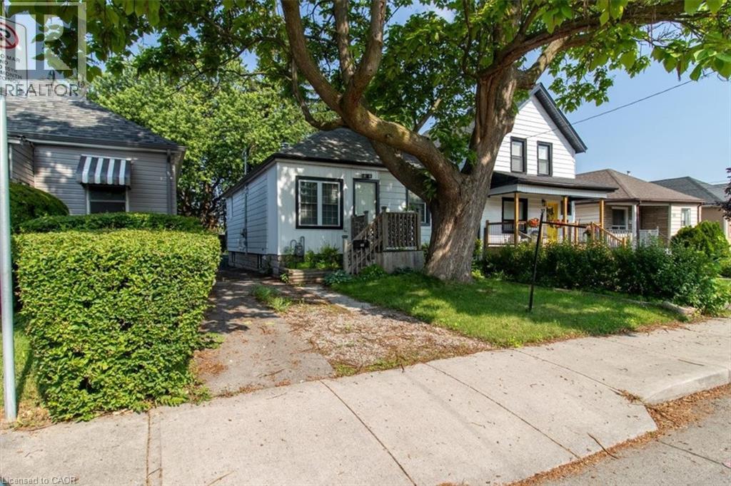 29 WEXFORD Avenue N, Hamilton