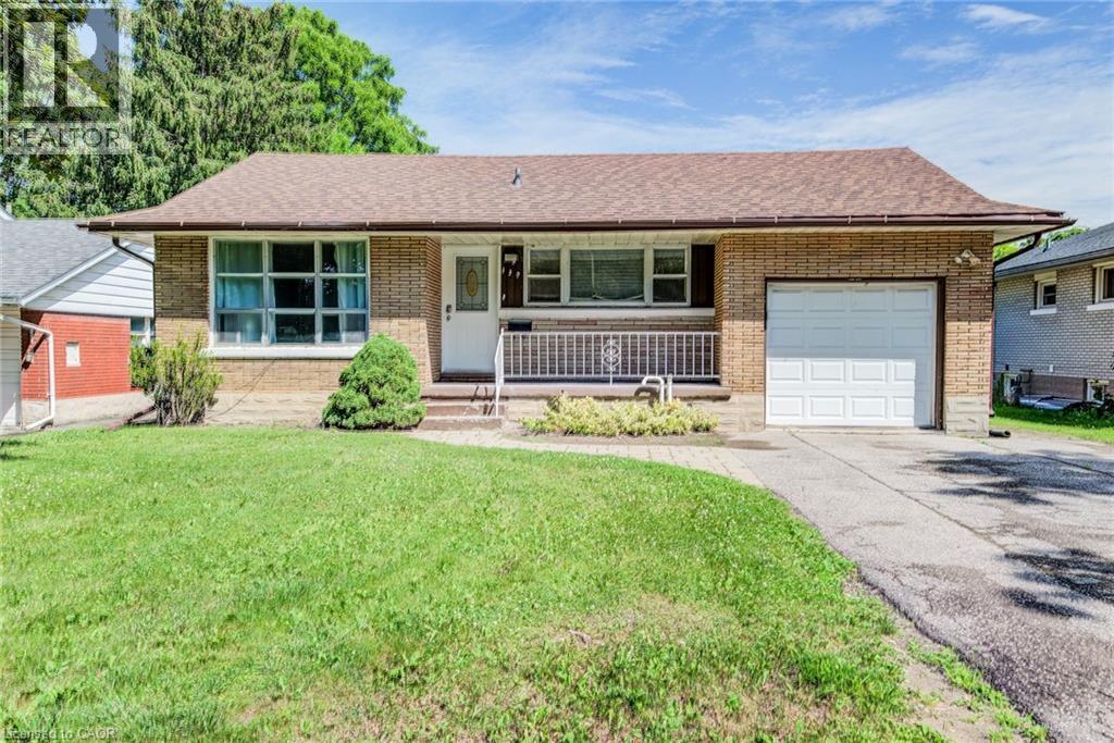 139 ELGIN Crescent, Waterloo