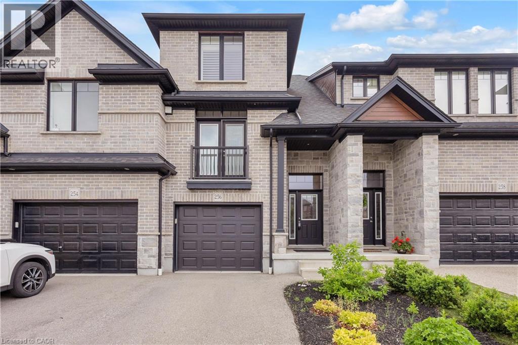 256 FALCONRIDGE Drive, Kitchener