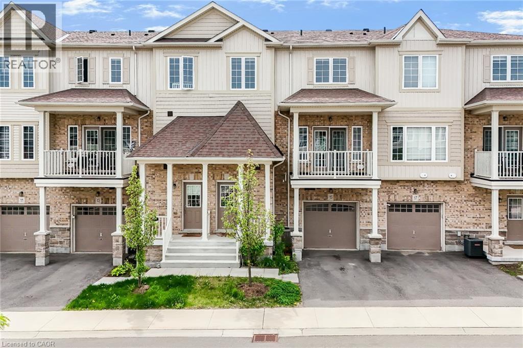 15 DEWBERRY Drive, Kitchener