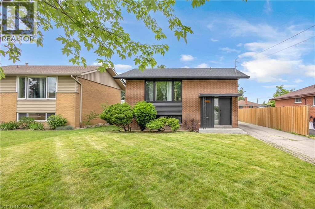 253 FERNWOOD Crescent, Hamilton