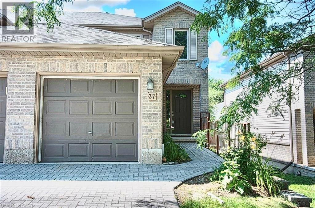 230 BLACKHORNE Drive UnitNo. 37, Kitchener