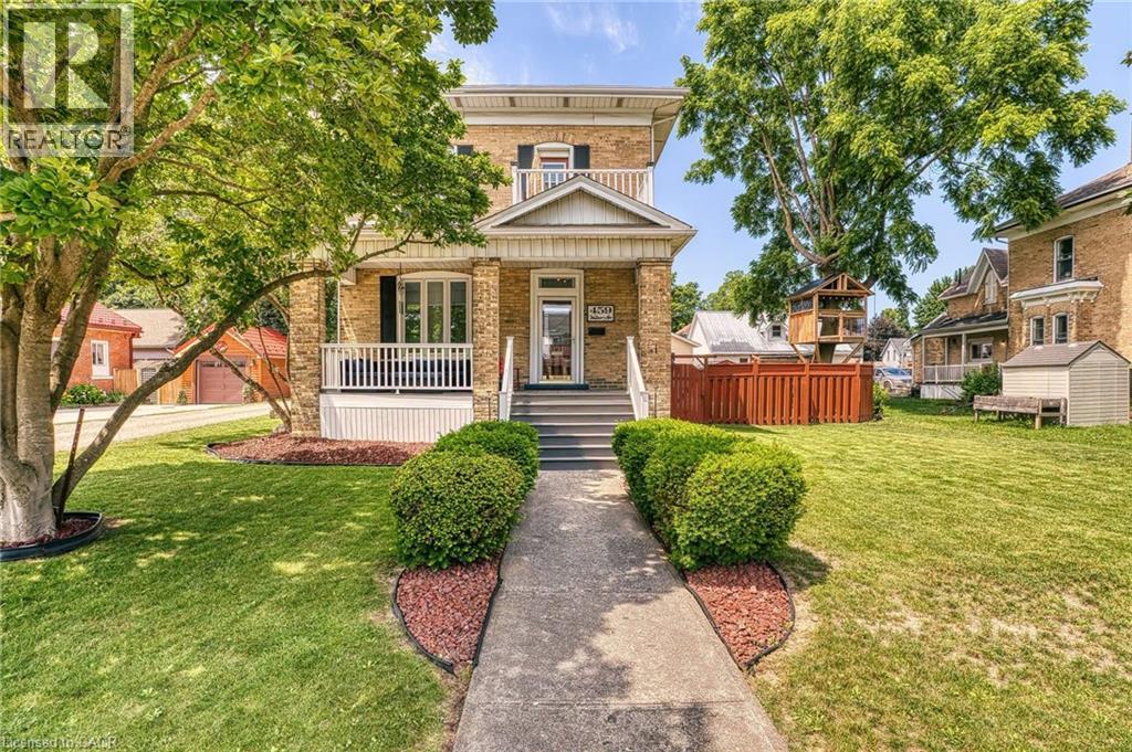459 WALLACE Avenue N, Listowel