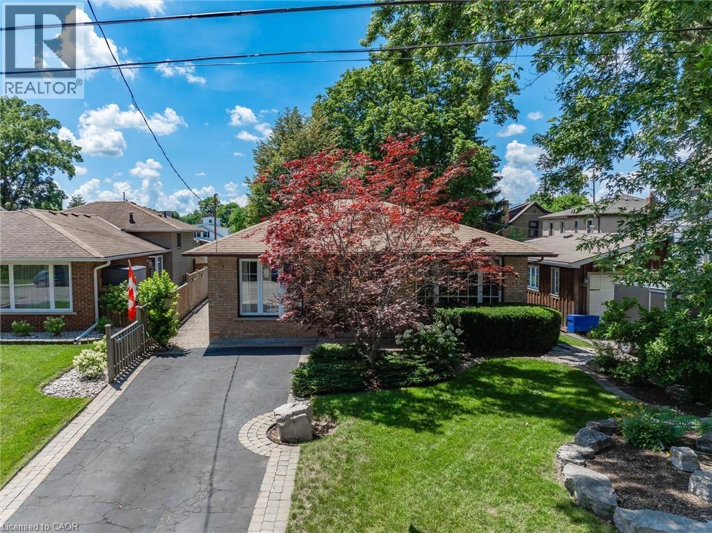 38 JAMES Street, Dundas
