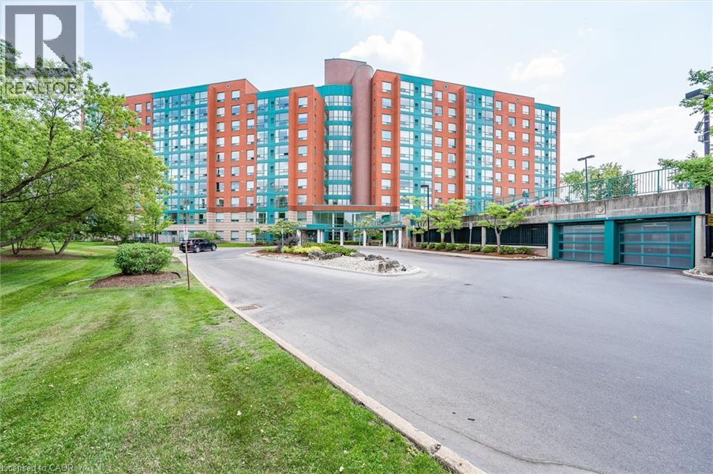 55 BLUE SPRINGS Drive UnitNo. 514, Waterloo