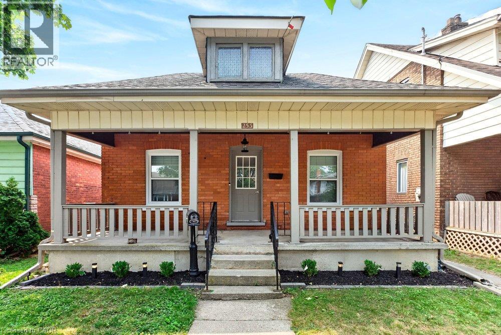 253 MARLBOROUGH Street, Brantford