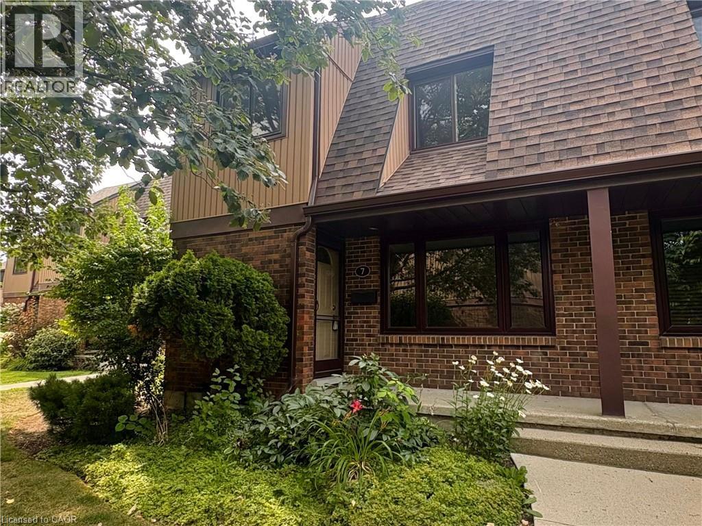 279 SANDOWNE Drive UnitNo. 7, Waterloo