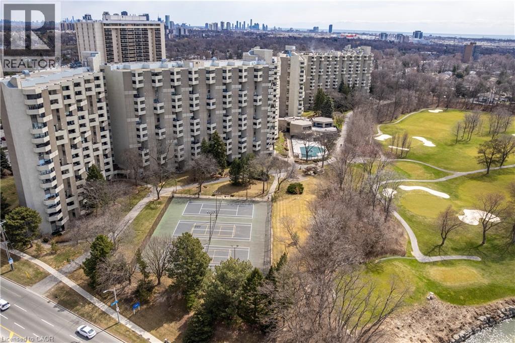 300 MILL Road UnitNo. C34, Etobicoke