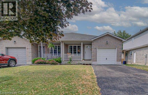 37 WINGFIELD Avenue, Stratford