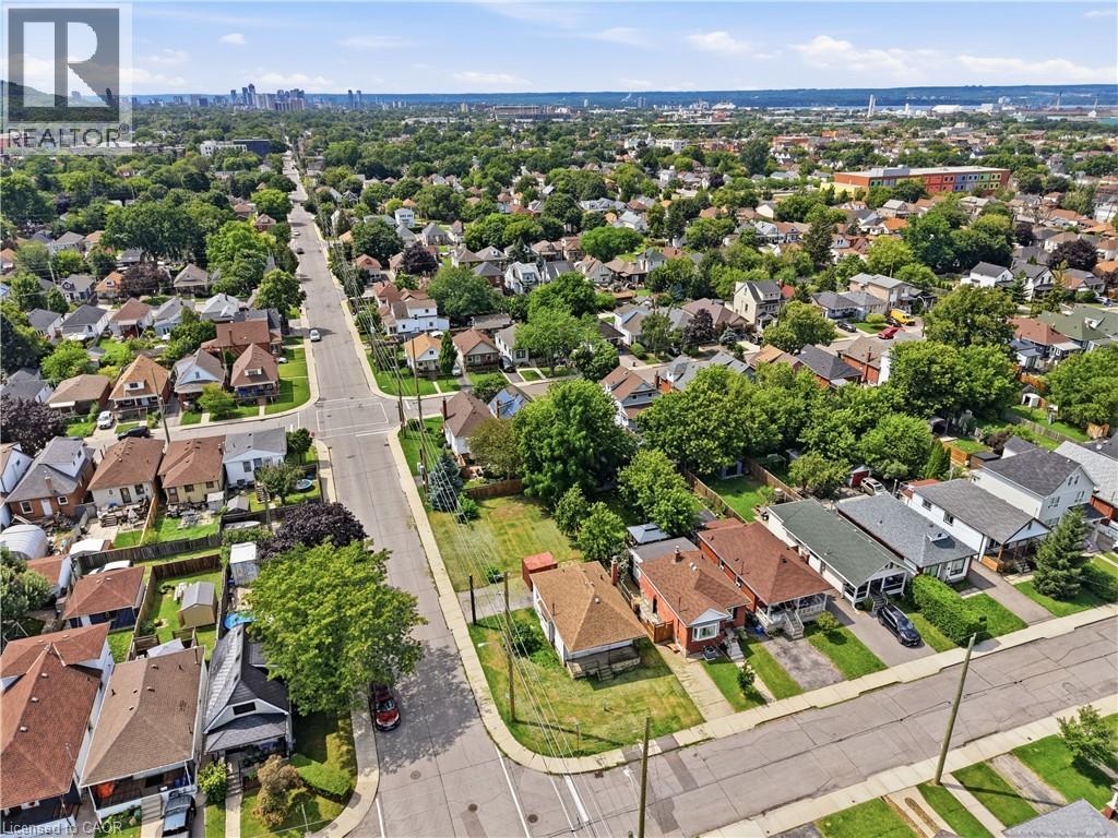 67 HUXLEY Avenue N, Hamilton