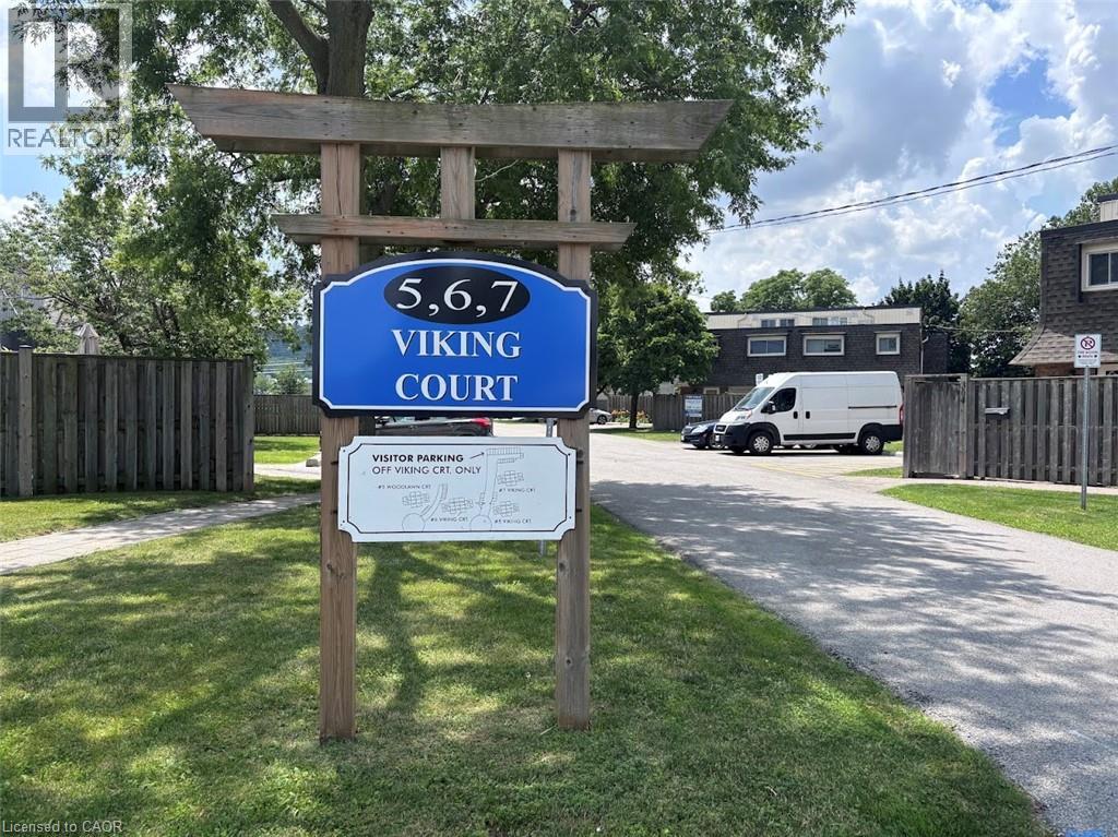 5 VIKING Court UnitNo. 304, Grimsby