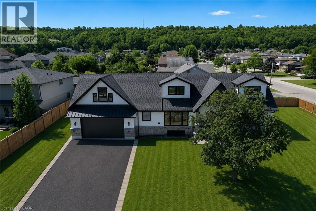 24 ROYCE Avenue, Stoney Creek