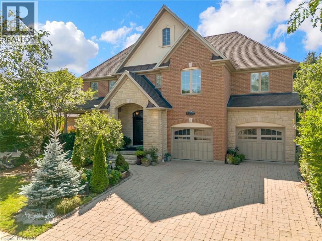 32 PENNSYLVANIA Crescent, Kitchener