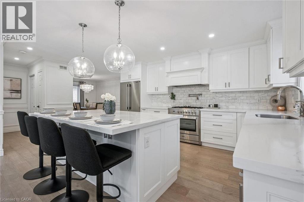18 KEYS Crescent, Guelph
