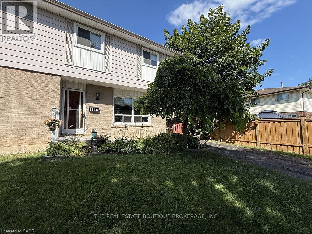 1345 COLONSAY Drive, Burlington