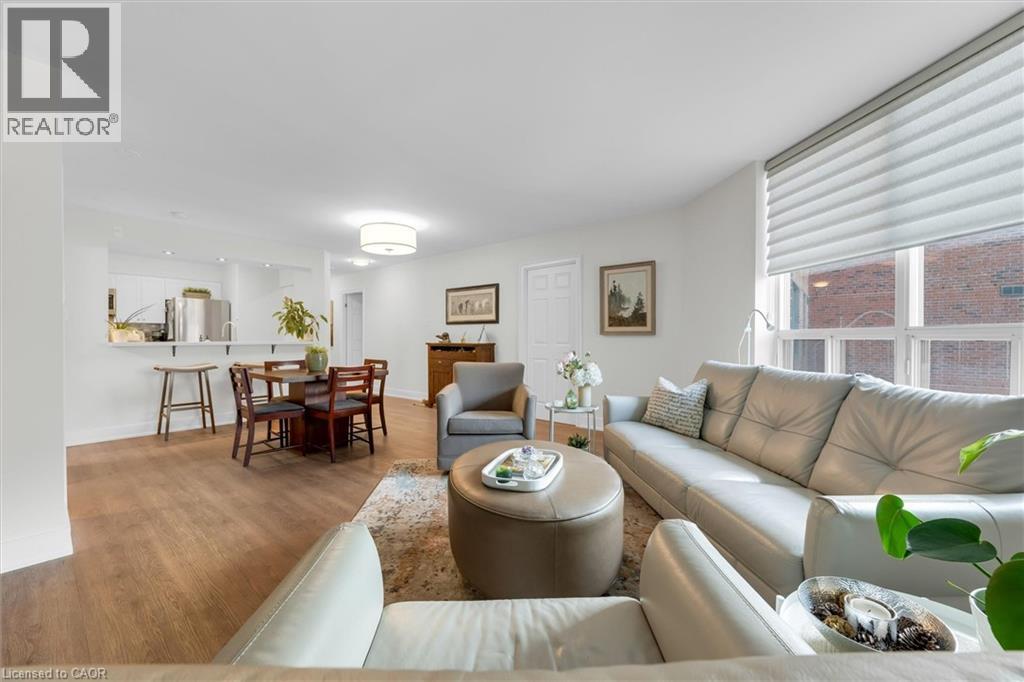 185 ROBINSON Street UnitNo. 203, Oakville