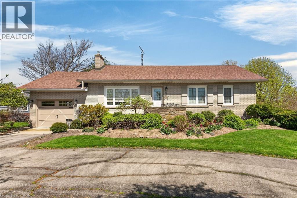 46 ERIE Street N, Selkirk