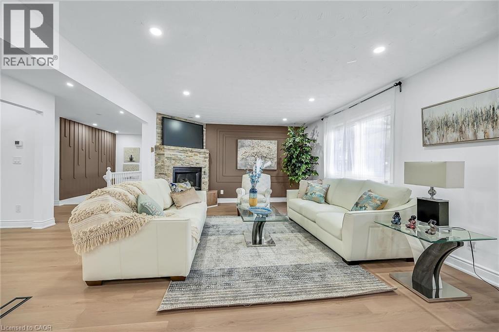 120 SECOND Road E, Stoney Creek