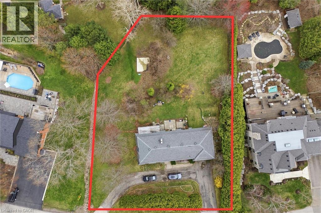 1310 BEAUFORT Drive, Burlington