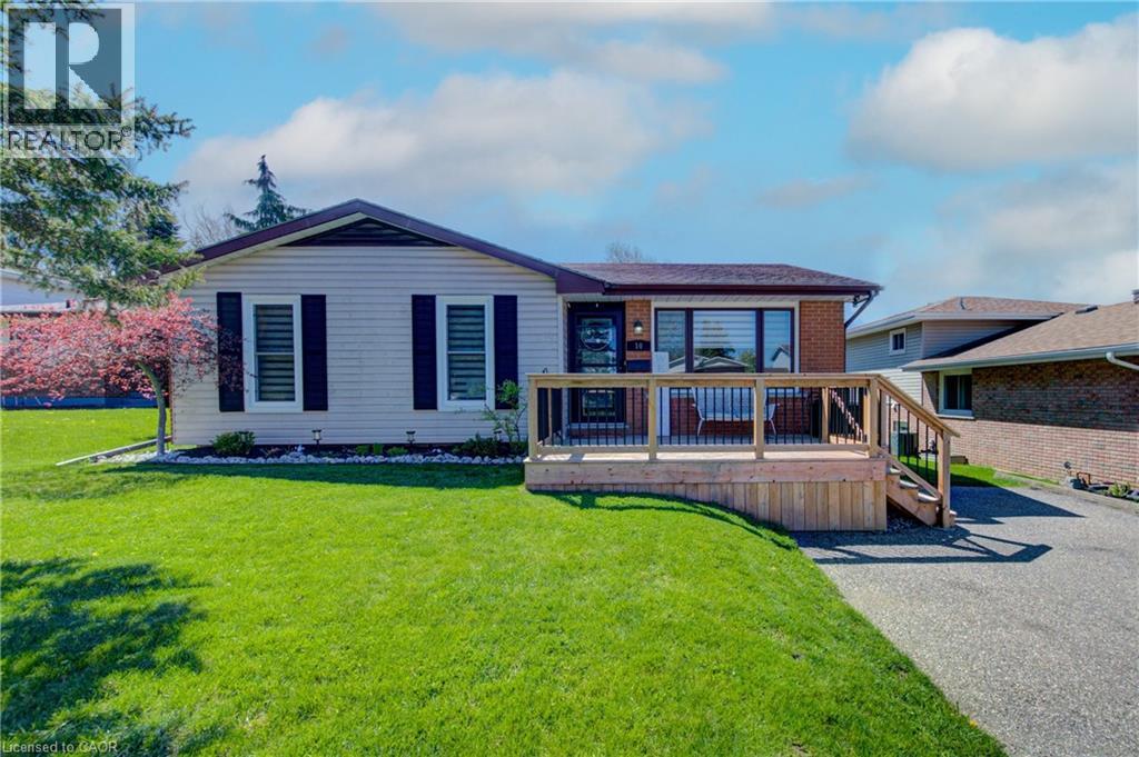 10 ASHTON Court, Woodstock