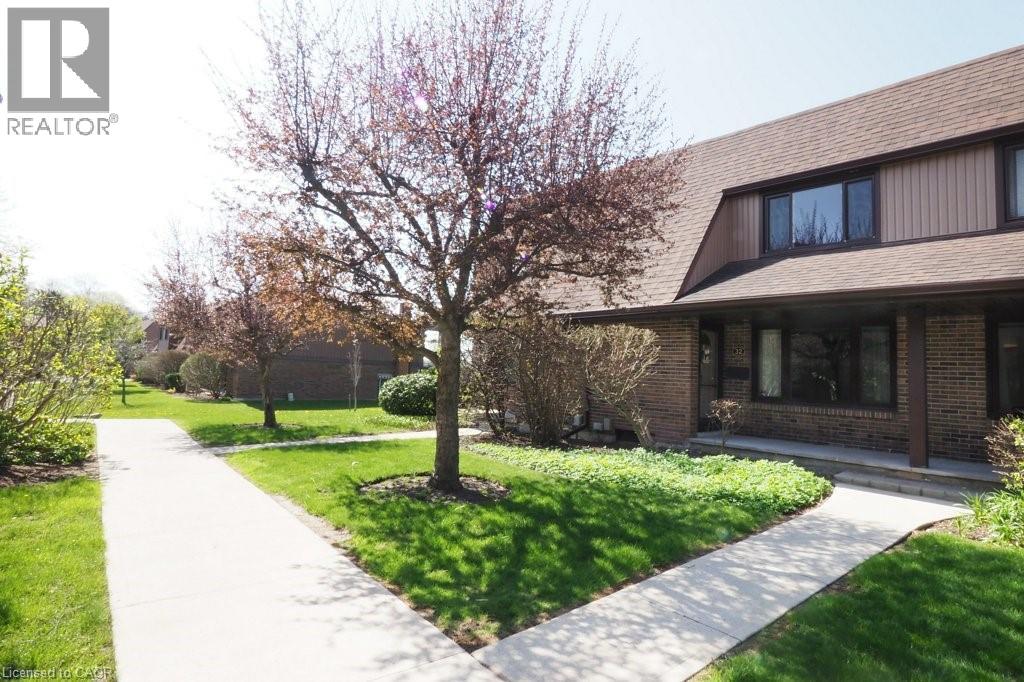 279 SANDOWNE Drive UnitNo. 32, Waterloo