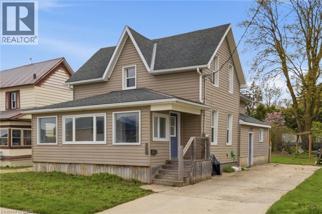 368 WELLINGTON Avenue S, Listowel