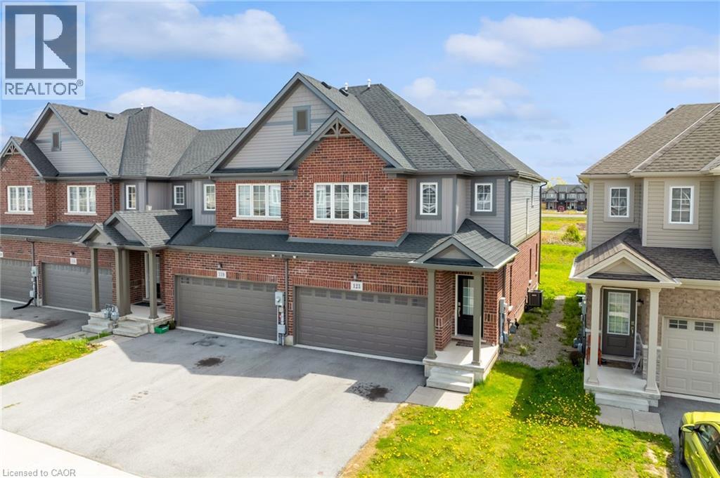 123 SYCAMORE Street, Welland