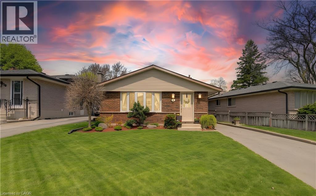 10 BOSWORTH Crescent, Kitchener