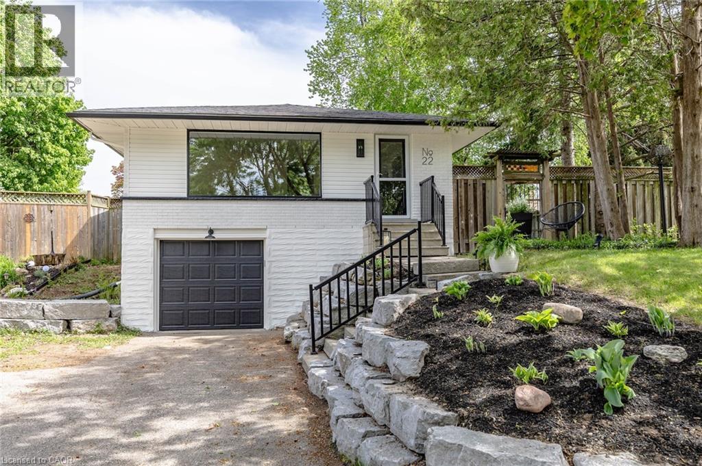22 CHARLOTTE Crescent, Kitchener
