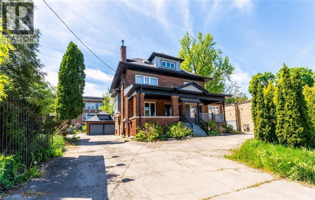 822 MAIN Street E, Hamilton