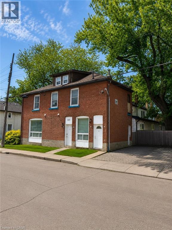 105 CHEEVER Street, Hamilton
