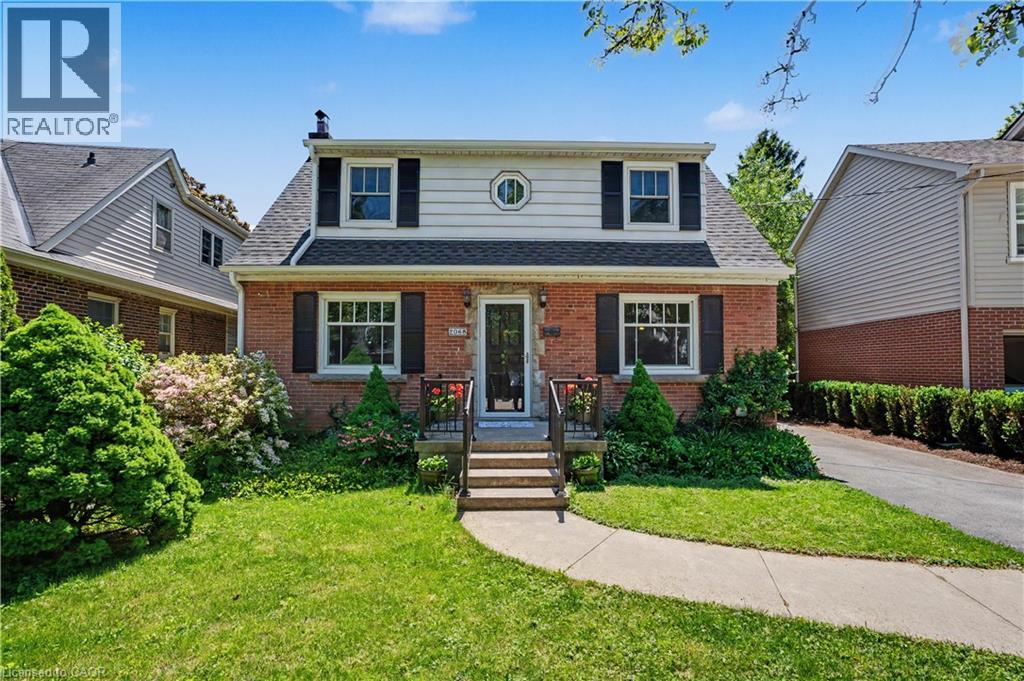 2068 WELLINGTON Avenue, Burlington